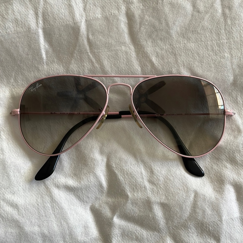 Pink Ray-Ban Aviators